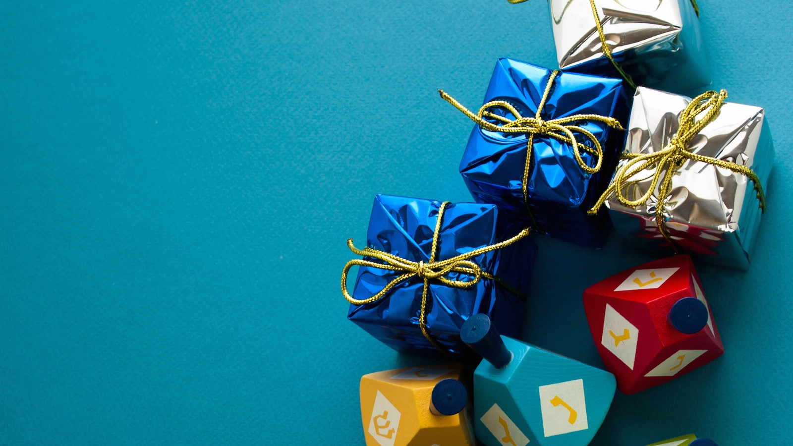 hanukkah-gifts2.webp